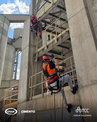 OYAK ��MENTO�NUN K�RESEL BA�ARISI