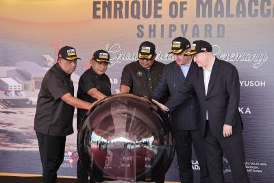 DESAN�IN MALEZYA YATIRIMINDA TAR�H� G�N